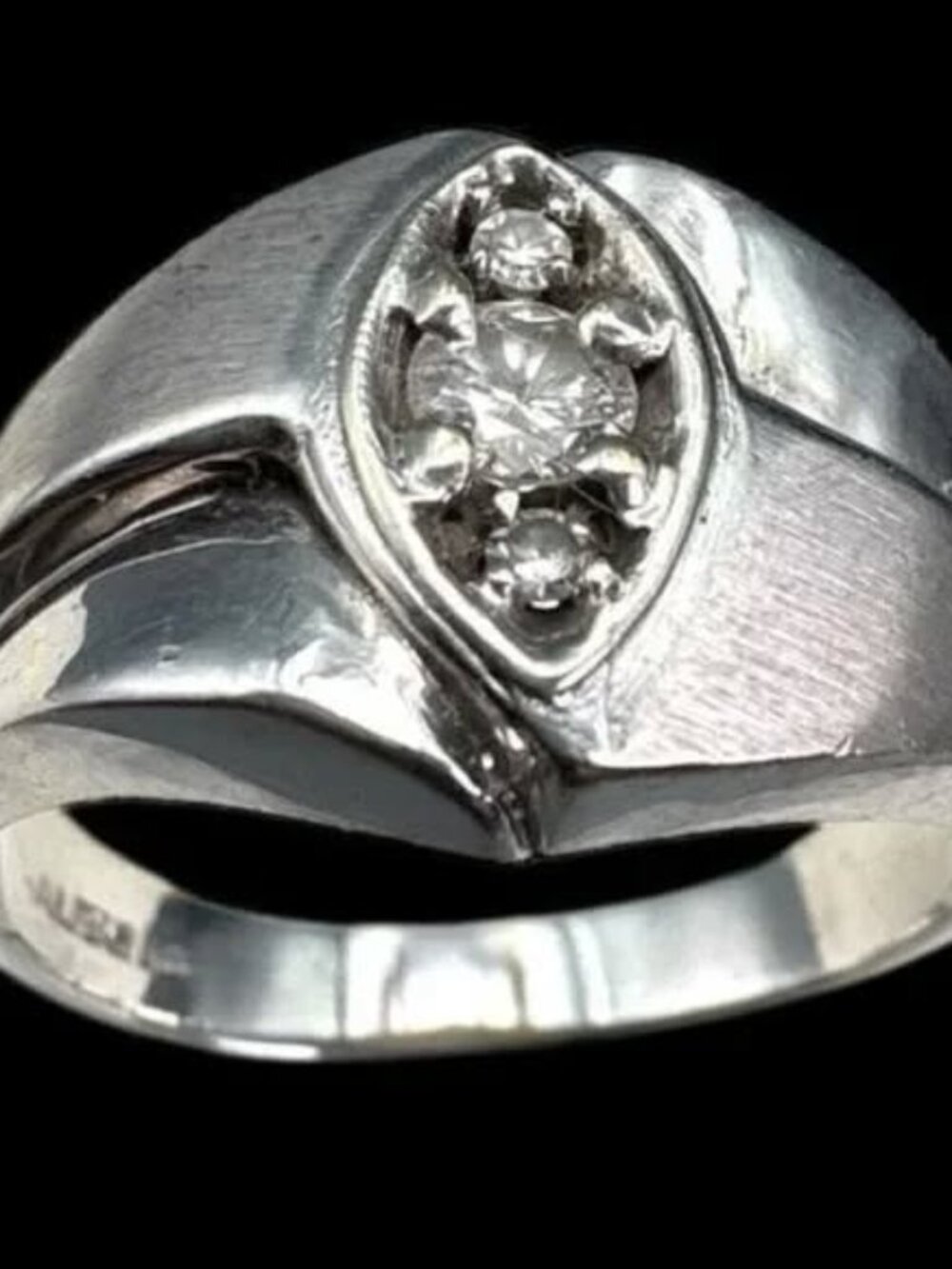 Gorgeous Diamond 14KWG Ring